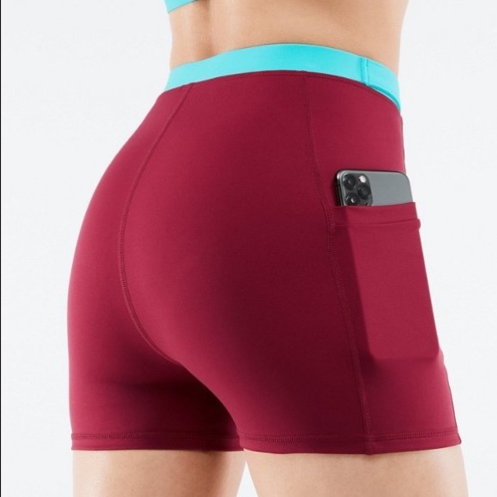 Two piece fabletics outfit - Picture 6 of 12